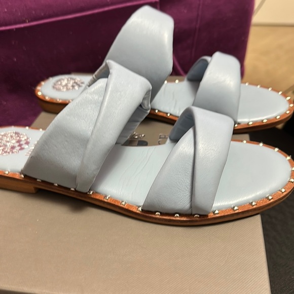 Vince Camuto light blue flats - Picture 2 of 7